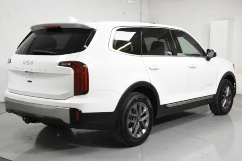 Photos of 2025 Kia Telluride LX for sale in McAllen, TX at Trevinos Auto Mart
