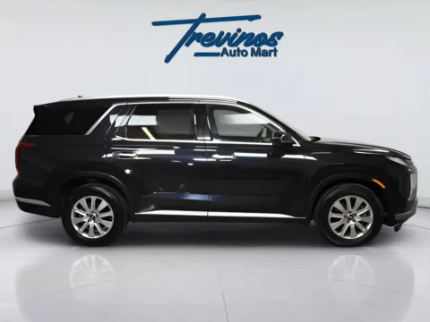 More photos of 2024 Hyundai Palisade SEL at Trevinos Auto Mart, TX