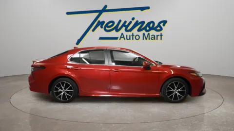 More photos of 2021 Toyota Camry SE at Trevinos Auto Mart, TX