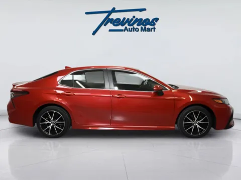 More photos of 2021 Toyota Camry SE at Trevinos Auto Mart, TX