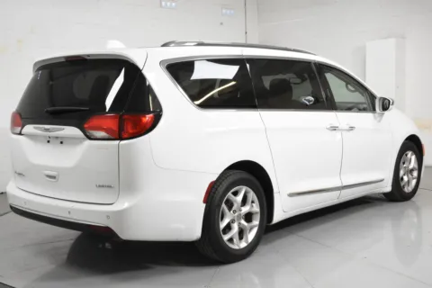 Photos of 2020 Chrysler Pacifica Limited for sale in McAllen, TX at Trevinos Auto Mart