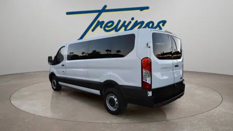 More photos of 2022 Ford Transit-350 XL at Trevinos Auto Mart, TX