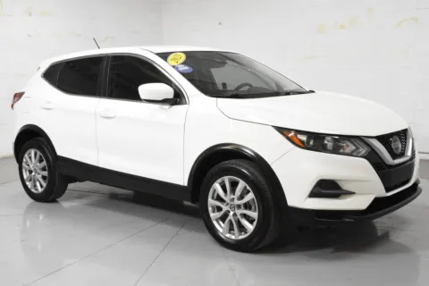 White 2021 Nissan Rogue Sport S for sale in McAllen, TX