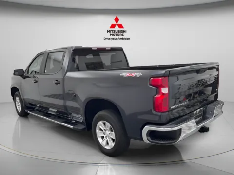 More photos of 2024 Chevrolet Silverado 1500 LT at Countryside Mitsubishi, IL