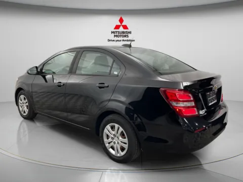 More photos of 2017 Chevrolet Sonic LS at Countryside Mitsubishi, IL
