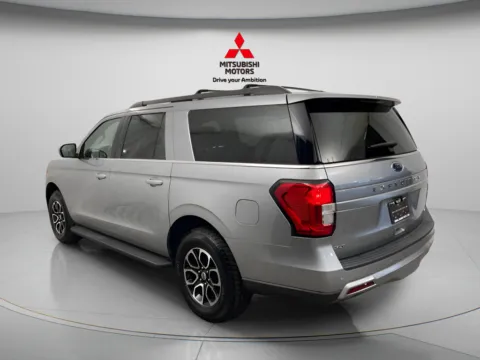 More photos of 2024 Ford Expedition Max XLT at Countryside Mitsubishi, IL