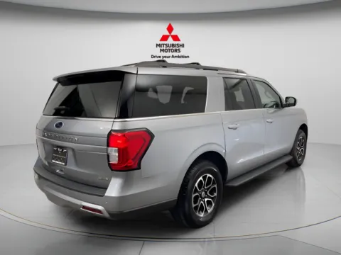 Another view of 2024 Ford Expedition Max XLT for sale in Countryside, IL at Countryside Mitsubishi