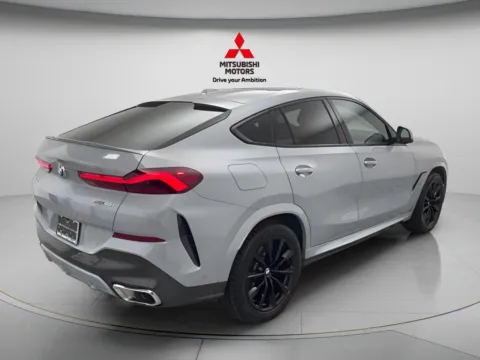 More photos of 2026 BMW X6 xDrive40i at Countryside Mitsubishi, IL