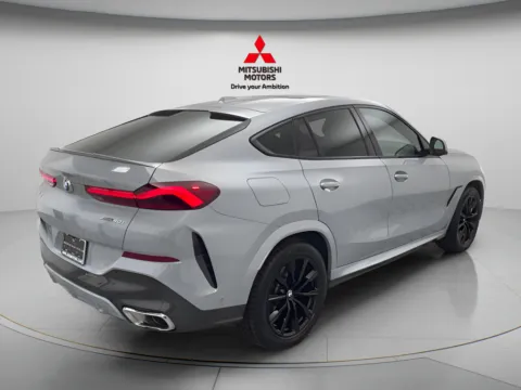 More photos of 2026 BMW X6 xDrive40i at Countryside Mitsubishi, IL