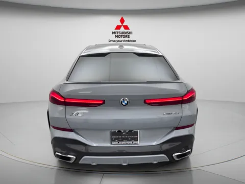 More photos of 2026 BMW X6 xDrive40i at Countryside Mitsubishi, IL