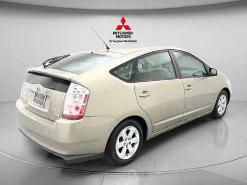 More photos of 2006 Toyota Prius at Countryside Mitsubishi, IL