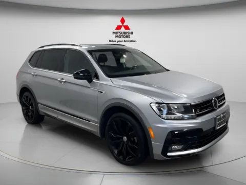 Photos of 2021 Volkswagen Tiguan 2.0T SE R-Line Black for sale in Countryside, IL at Countryside Mitsubishi