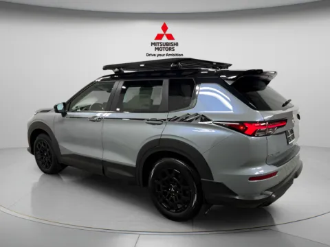 More photos of 2026 Mitsubishi Outlander Trail Edition at Countryside Mitsubishi, IL