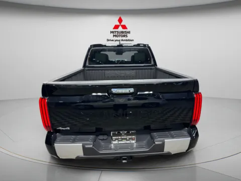 More photos of 2025 Toyota Tundra Limited at Countryside Mitsubishi, IL