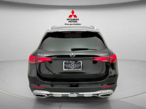 More photos of 2025 Mercedes-Benz GLC 300 at Countryside Mitsubishi, IL