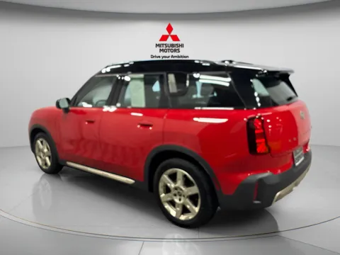More photos of 2025 MINI Cooper S Countryman Signature Plus at Countryside Mitsubishi, IL