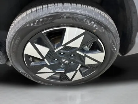More photos of 2025 Hyundai Kona SEL at Countryside Mitsubishi, IL