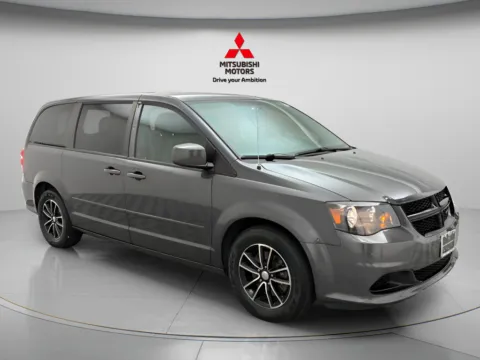 Another view of 2016 Dodge Grand Caravan SE Plus for sale in Countryside, IL at Countryside Mitsubishi