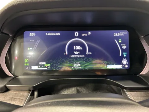 More photos of 2024 Jeep Grand Cherokee 4xe at Countryside Mitsubishi, IL