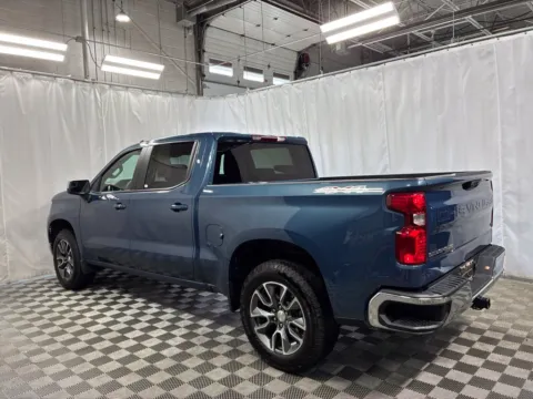 More photos of 2024 Chevrolet Silverado 1500 LT at Countryside Mitsubishi, IL
