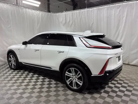 More photos of 2024 Cadillac LYRIQ Tech at Countryside Mitsubishi, IL