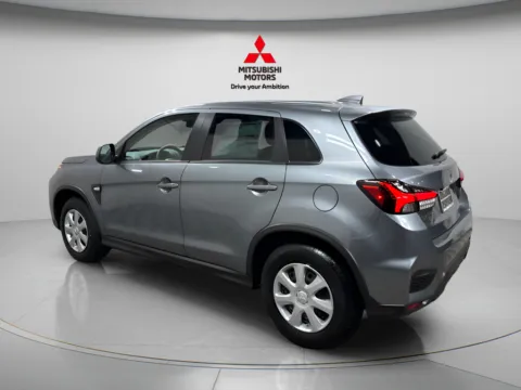 More photos of 2027 Mitsubishi Outlander Sport S at Countryside Mitsubishi, IL