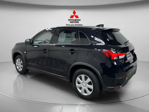 More photos of 2027 Mitsubishi Outlander Sport S at Countryside Mitsubishi, IL