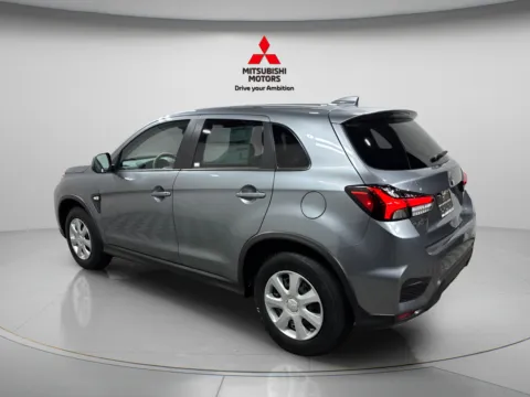 More photos of 2027 Mitsubishi Outlander Sport S at Countryside Mitsubishi, IL