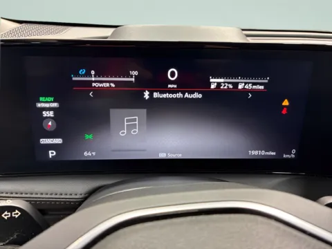More photos of 2024 Nissan Ariya ENGAGE e-4ORCE at Countryside Mitsubishi, IL