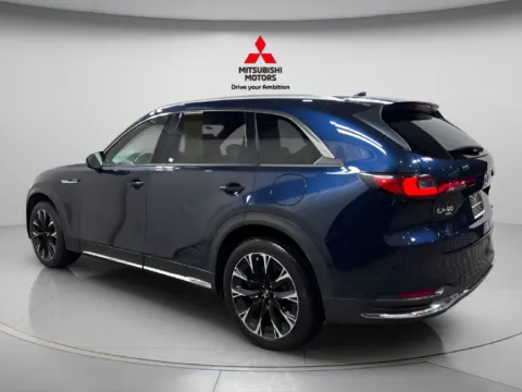 More photos of 2024 Mazda CX-90 PHEV Premium Plus at Countryside Mitsubishi, IL