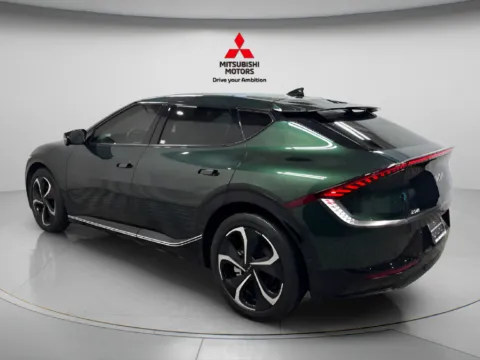 More photos of 2023 Kia EV6 GT-Line at Countryside Mitsubishi, IL