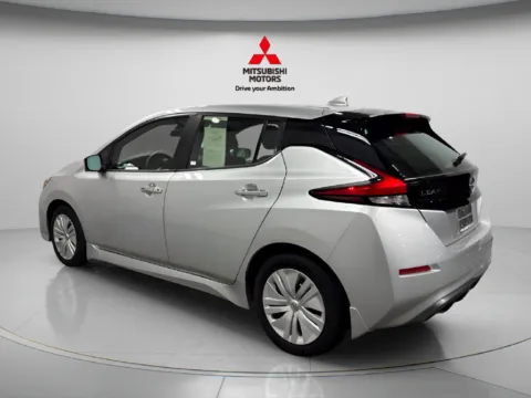 More photos of 2025 Nissan Leaf S at Countryside Mitsubishi, IL