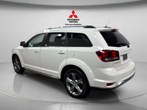 More photos of 2016 Dodge Journey Crossroad at Countryside Mitsubishi, IL