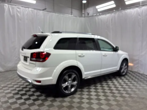 Another view of 2016 Dodge Journey Crossroad for sale in Countryside, IL at Countryside Mitsubishi