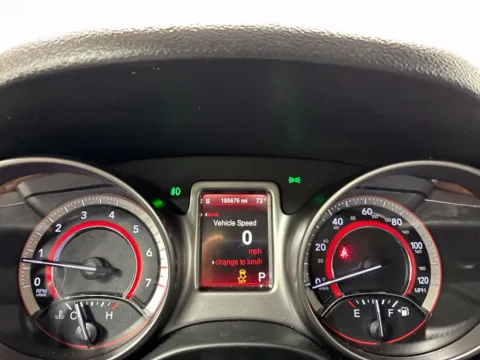 More photos of 2016 Dodge Journey Crossroad at Countryside Mitsubishi, IL