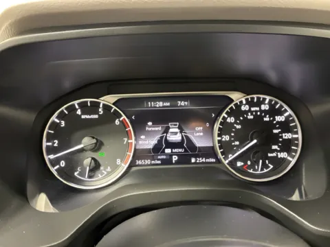 More photos of 2023 Nissan Rogue SL at Countryside Mitsubishi, IL