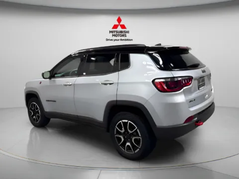More photos of 2025 Jeep Compass Trailhawk at Countryside Mitsubishi, IL