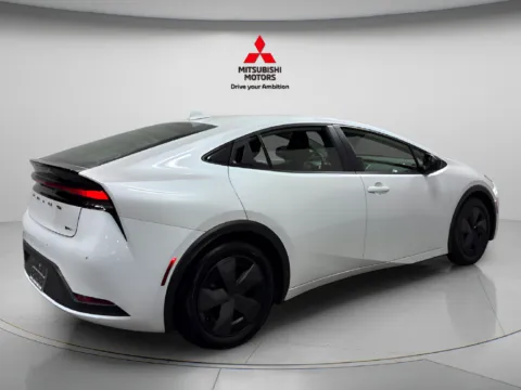 Another view of 2025 Toyota Prius LE for sale in Countryside, IL at Countryside Mitsubishi