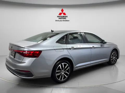 Another view of 2025 Volkswagen Jetta 1.5T SE for sale in Countryside, IL at Countryside Mitsubishi