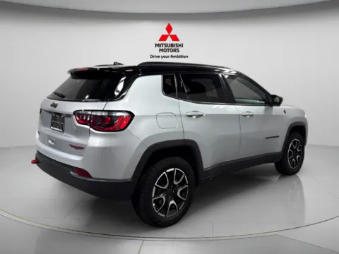 Another view of 2025 Jeep Compass Trailhawk for sale in Countryside, IL at Countryside Mitsubishi