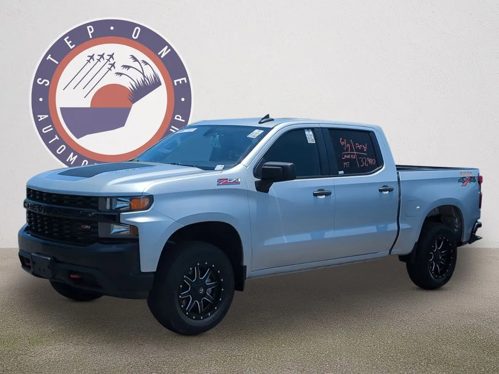 Silver 2021 Chevrolet Silverado 1500 Custom Trail Boss for sale in Fort Walton Beach, FL