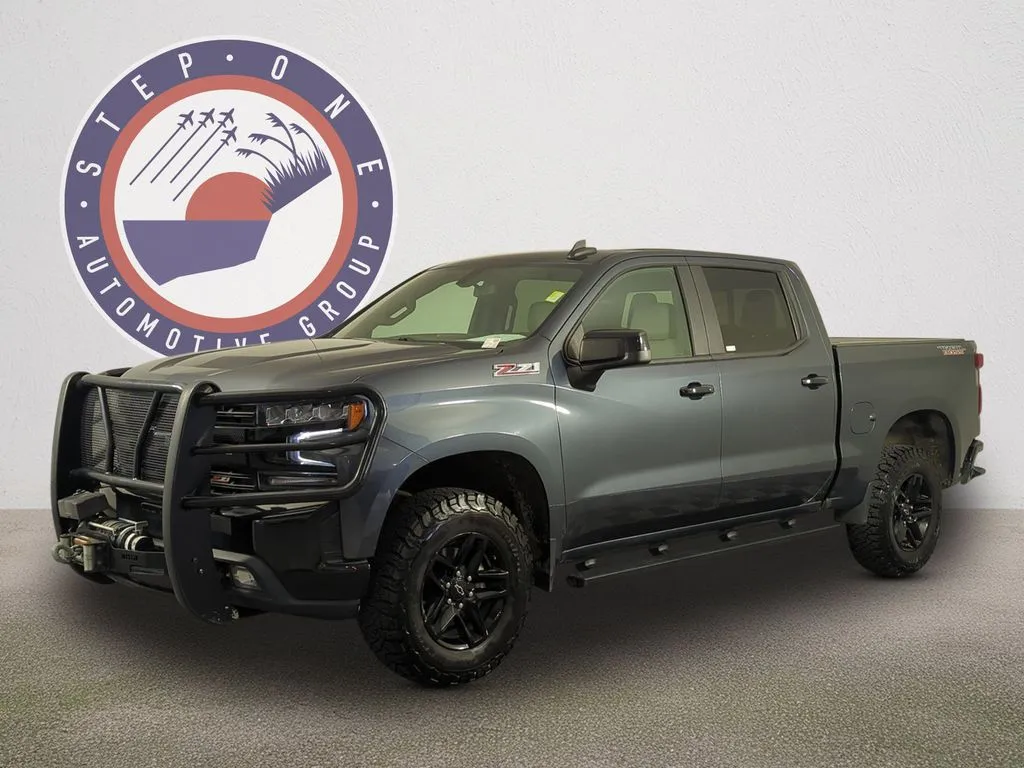 Gray 2021 Chevrolet Silverado 1500 LT Trail Boss for sale in Fort Walton Beach, FL