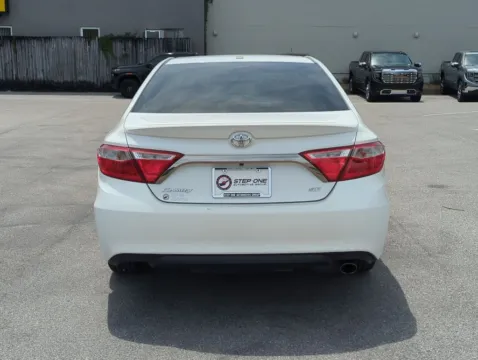 More photos of 2016 Toyota Camry SE at Step One Cadillac Fort Walton Beach, FL