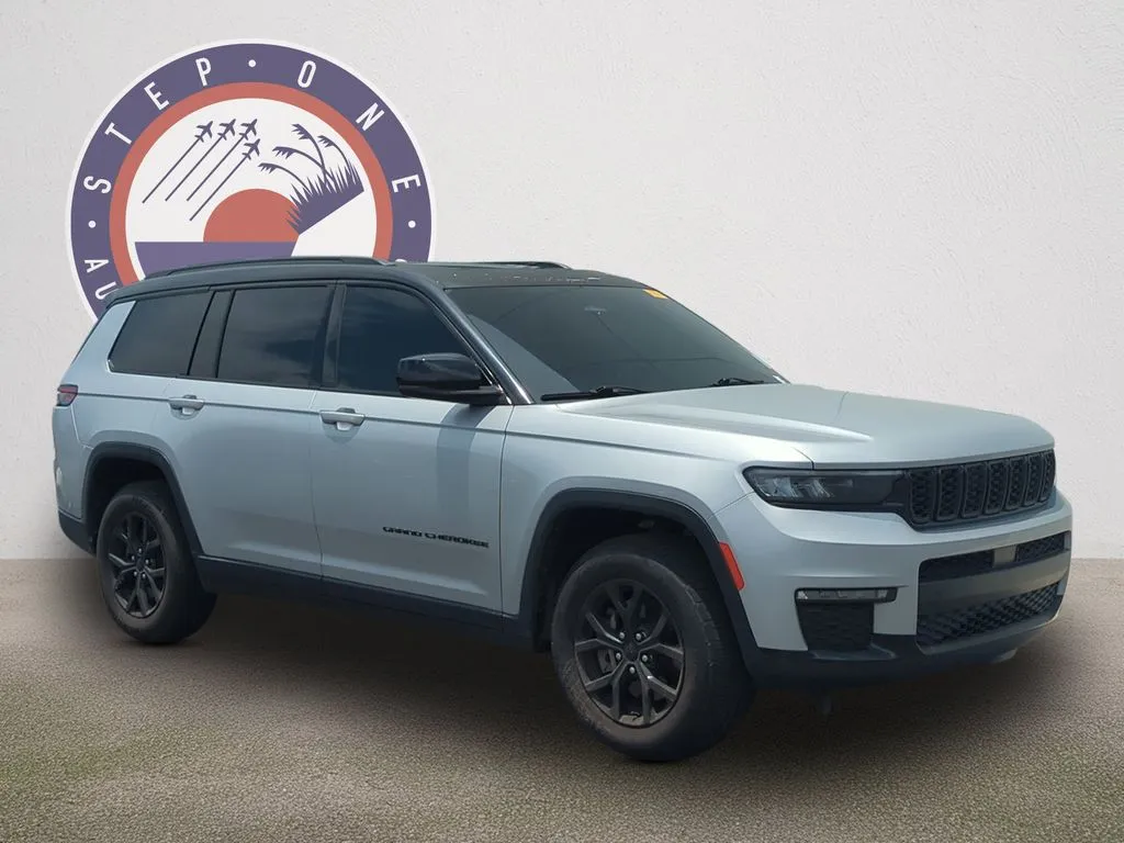 Silver 2021 Jeep Grand Cherokee L Limited for sale in Fort Walton Beach, FL