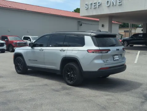 More photos of 2021 Jeep Grand Cherokee L Limited at Step One Cadillac Fort Walton Beach, FL