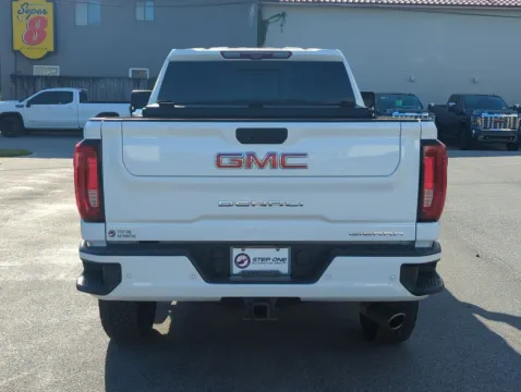 More photos of 2021 GMC Sierra 2500 HD Denali at Step One Cadillac Fort Walton Beach, FL