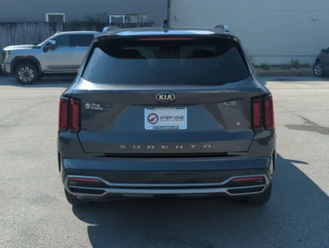 More photos of 2021 Kia Sorento S at Step One Cadillac Fort Walton Beach, FL