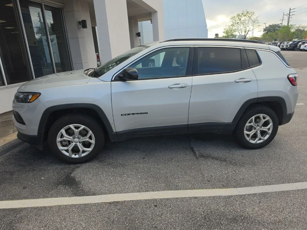 Silver 2024 Jeep Compass Latitude for sale in Fort Walton Beach, FL