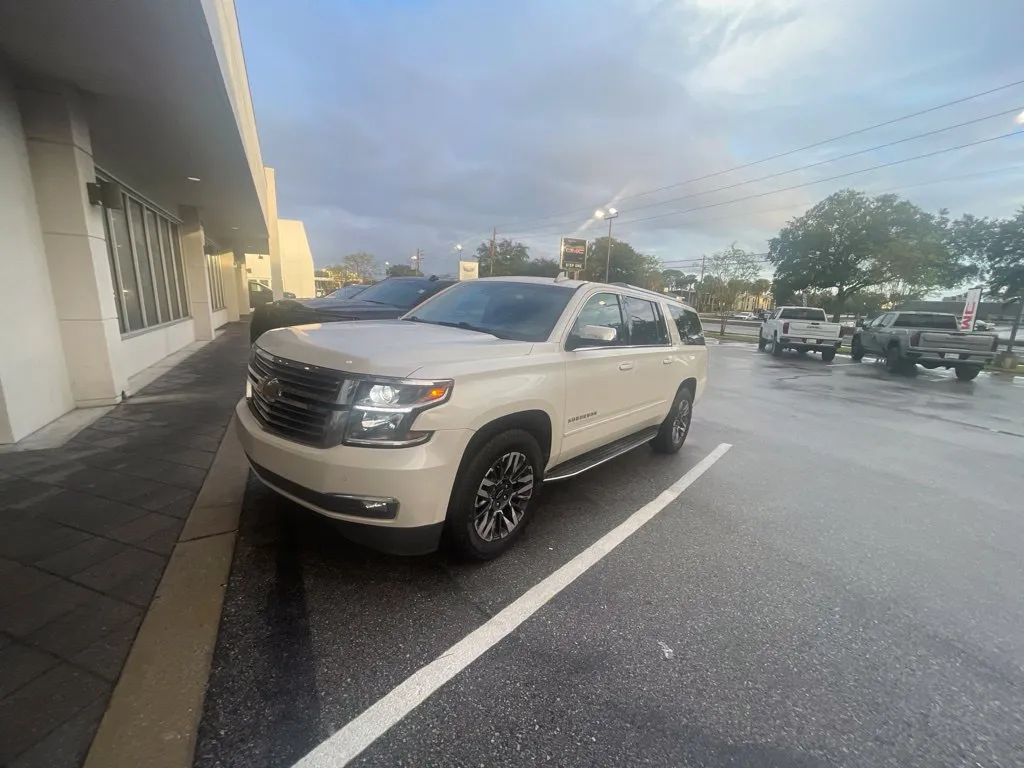 White 2015 Chevrolet Suburban LTZ for sale in Fort Walton Beach, FL