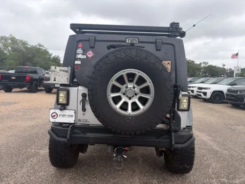 More photos of 2011 Jeep Wrangler Unlimited Rubicon at Step One Chrysler Dodge Jeep Ram Fiat Crestview, FL